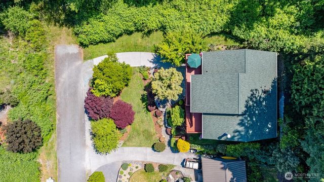 2205 Cranes Landing Drive, Greenbank, WA 98253