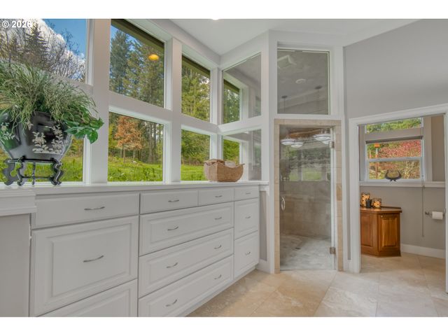 56888 Nw STRASSEL Rd, Forest Grove, OR 97116