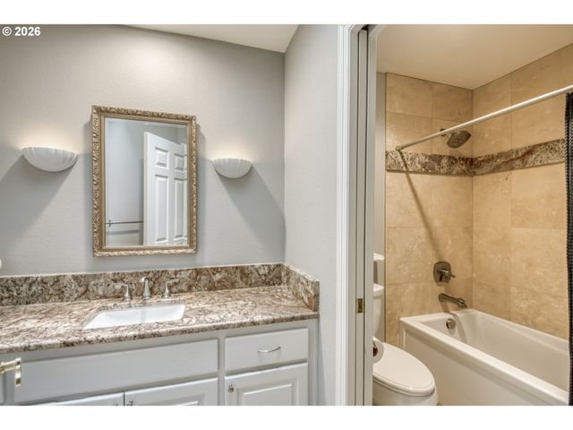 56888 Nw STRASSEL Rd, Forest Grove, OR 97116