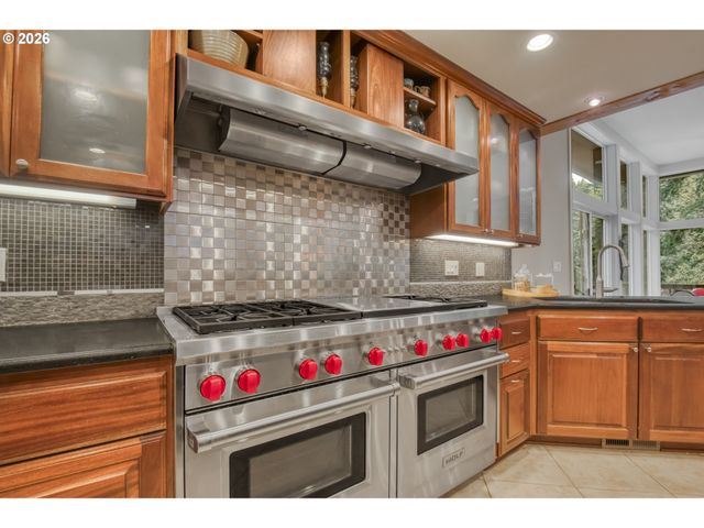 56888 Nw STRASSEL Rd, Forest Grove, OR 97116