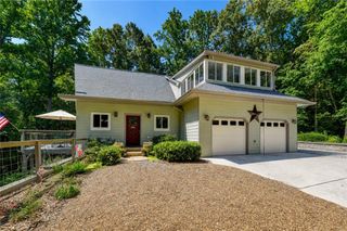 6173 Pine Circle, Flowery Branch, GA 30542