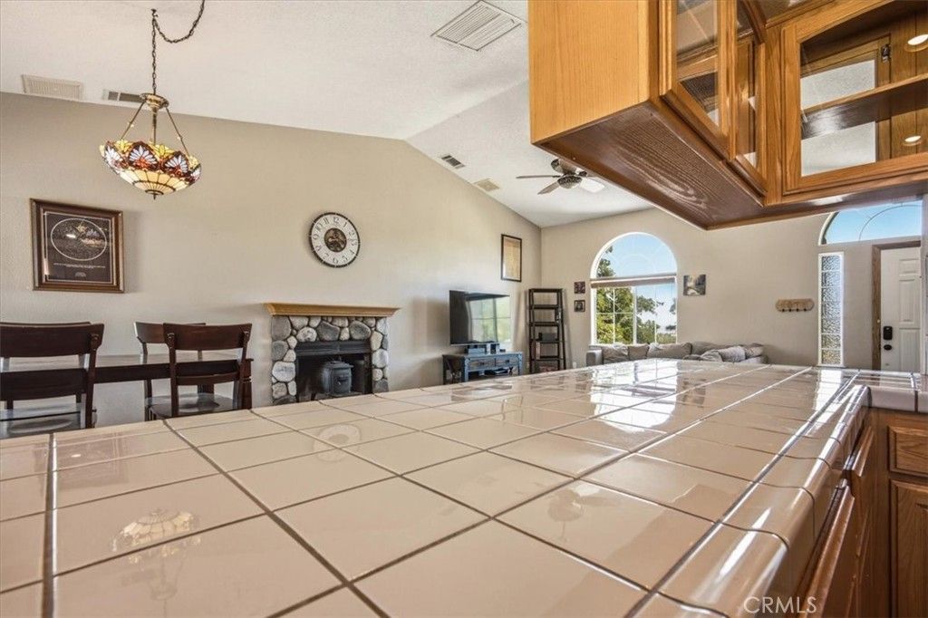 Image 15 of property listing at 1397 Sierra, Pinon Hills, CA 92372
