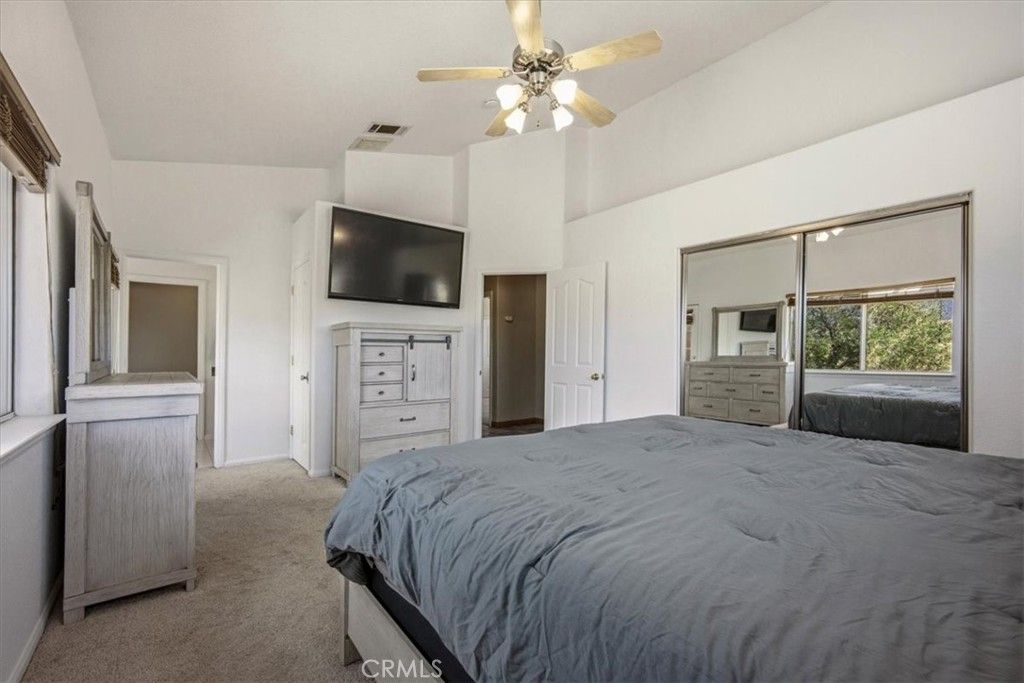 Image 21 of property listing at 1397 Sierra, Pinon Hills, CA 92372