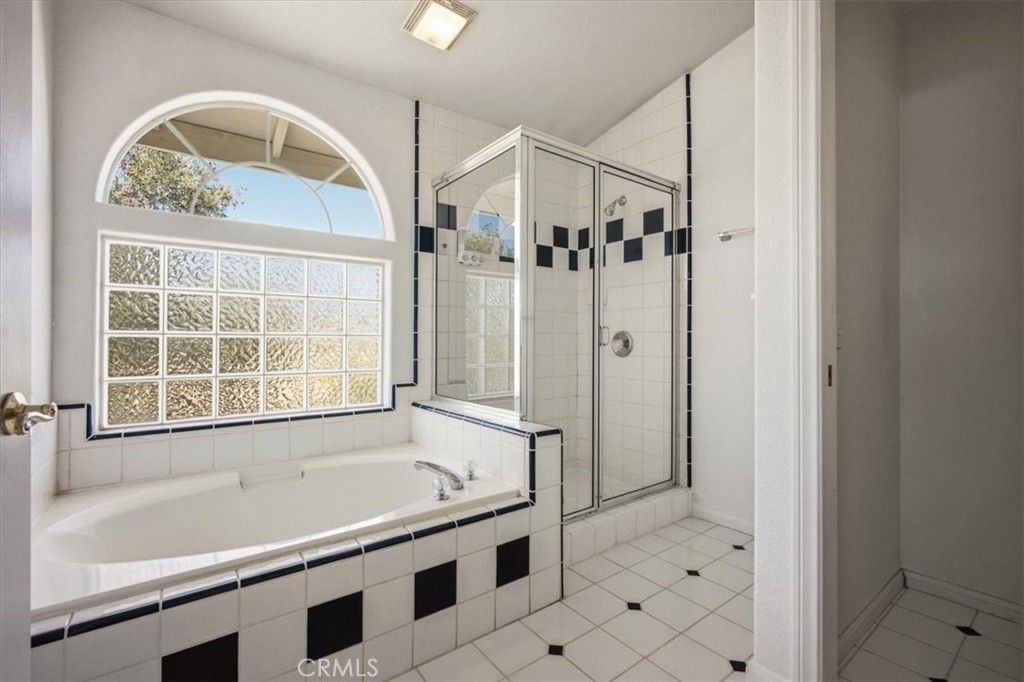 Image 23 of property listing at 1397 Sierra, Pinon Hills, CA 92372