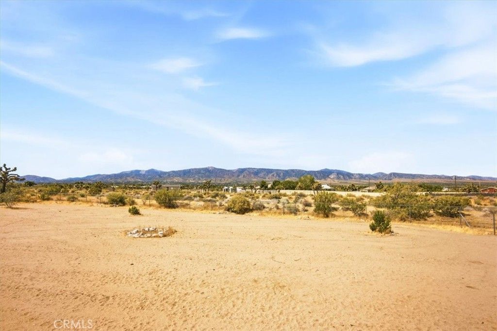Image 36 of property listing at 1397 Sierra, Pinon Hills, CA 92372