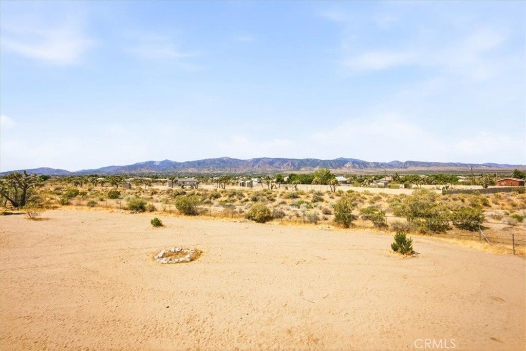 Image 38 of property listing at 1397 Sierra, Pinon Hills, CA 92372