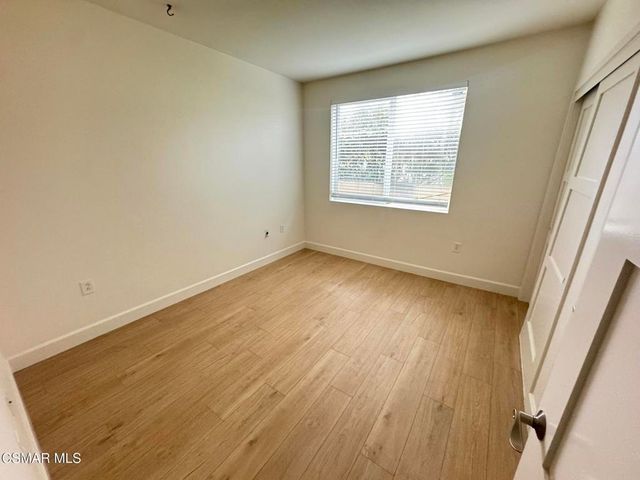 14412 Killion Street 102, Sherman Oaks, CA 91401