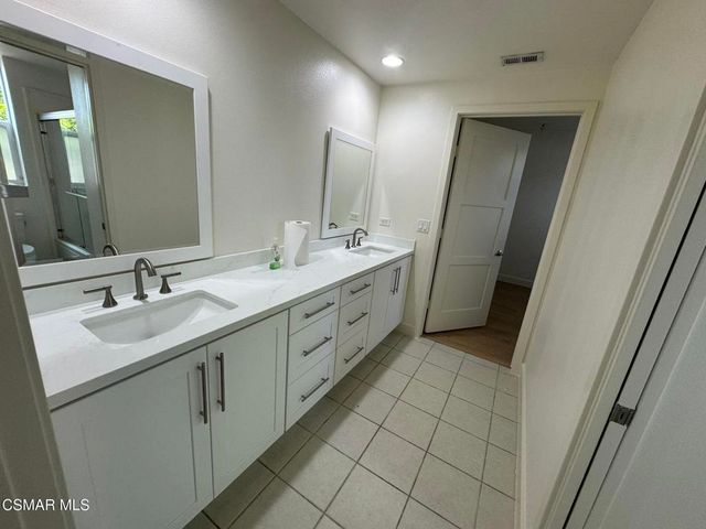 14412 Killion Street 102, Sherman Oaks, CA 91401
