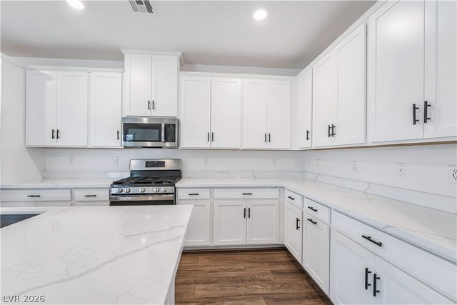 1611 Dire Wolf Avenue, North Las Vegas, NV 89084