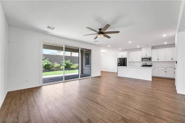 1611 Dire Wolf Avenue, North Las Vegas, NV 89084