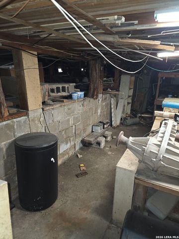 2010 W Hermosa Dr, San Antonio, TX 78201