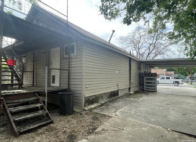2010 W Hermosa Dr, San Antonio, TX 78201