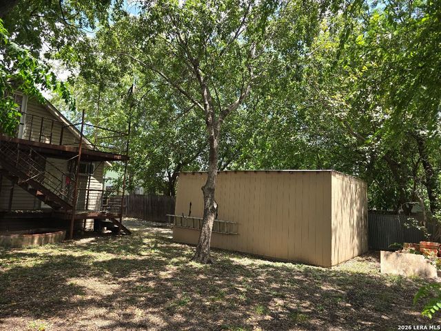 2010 W Hermosa Dr, San Antonio, TX 78201