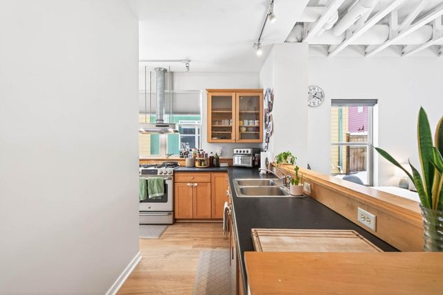 2014 21st Avenue S, Minneapolis, MN 55404