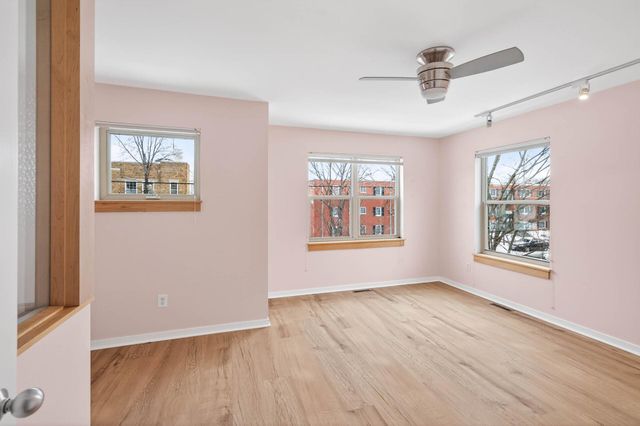 2014 21st Avenue S, Minneapolis, MN 55404