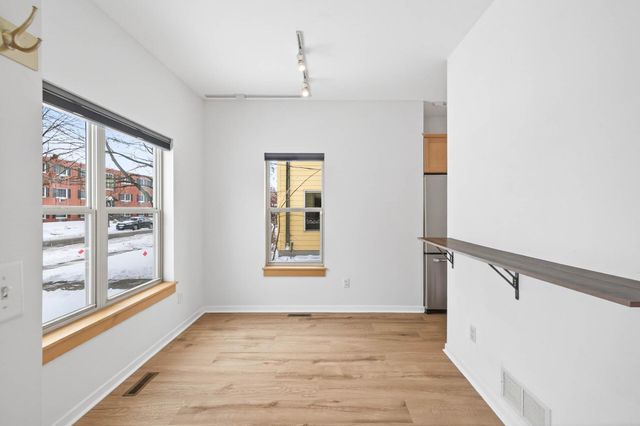 2014 21st Avenue S, Minneapolis, MN 55404