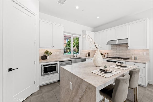 116 Montero, Irvine, CA 92618