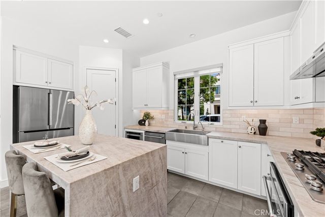 116 Montero, Irvine, CA 92618