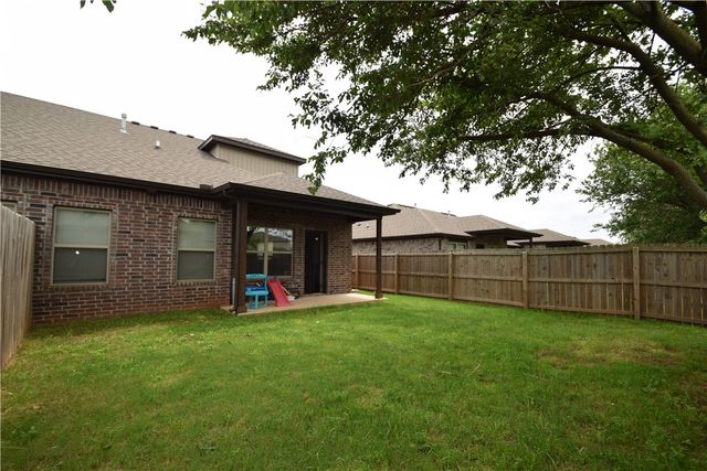 1520 Sandpiper Street, Centerton, AR 72719