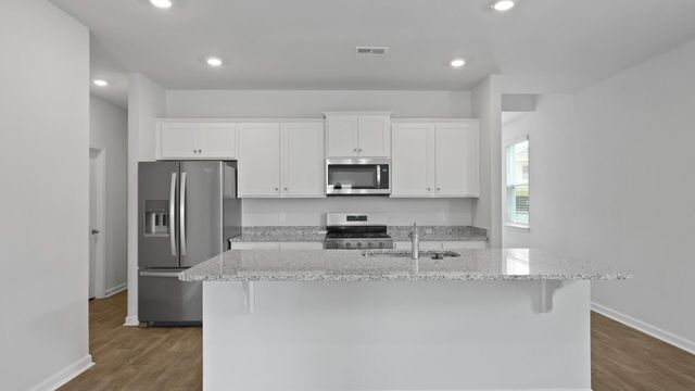 825 Baywood Lane, Summerville, SC 29486