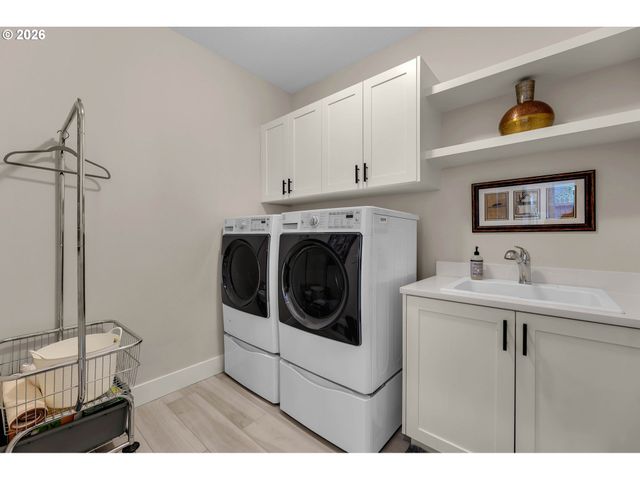 1701 Se 43RD Way, Brush Prairie, WA 98606