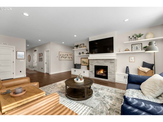 1701 Se 43RD Way, Brush Prairie, WA 98606