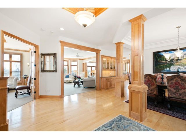 10689 Sonoma Ridge, Eden Prairie, MN 55347