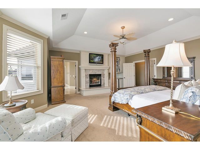 10689 Sonoma Ridge, Eden Prairie, MN 55347