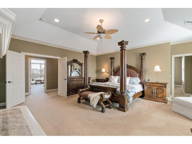 10689 Sonoma Ridge, Eden Prairie, MN 55347