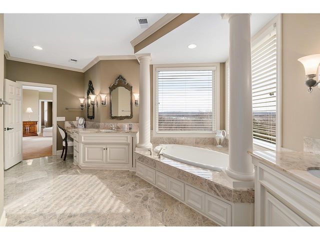 10689 Sonoma Ridge, Eden Prairie, MN 55347