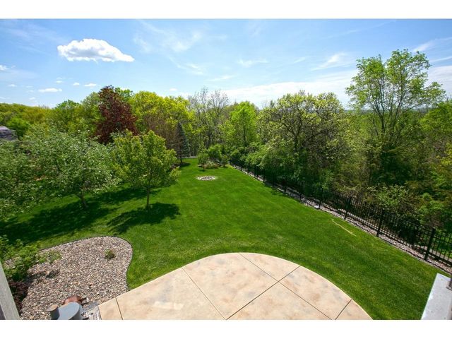 10689 Sonoma Ridge, Eden Prairie, MN 55347