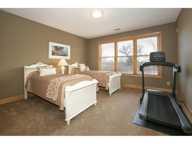 10689 Sonoma Ridge, Eden Prairie, MN 55347