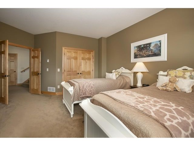 10689 Sonoma Ridge, Eden Prairie, MN 55347