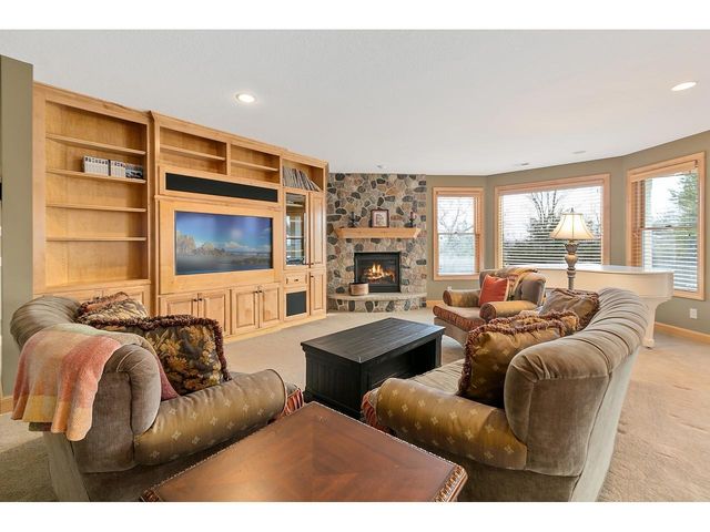 10689 Sonoma Ridge, Eden Prairie, MN 55347