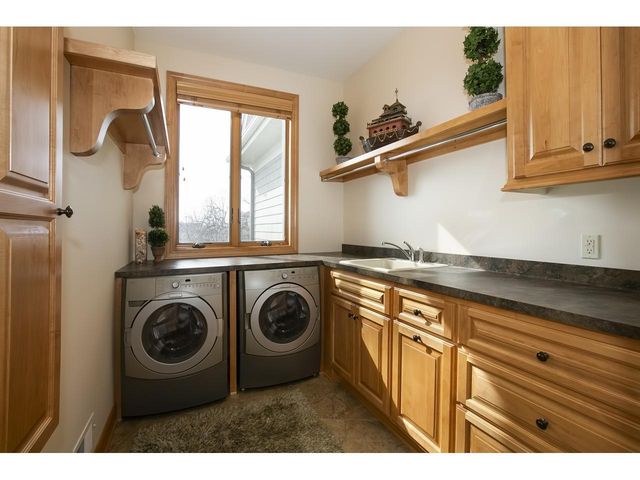 10689 Sonoma Ridge, Eden Prairie, MN 55347