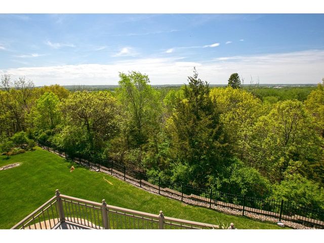 10689 Sonoma Ridge, Eden Prairie, MN 55347