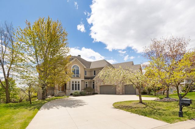 10689 Sonoma Ridge, Eden Prairie, MN 55347