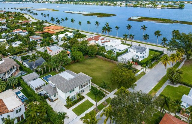 195 Dyer Road, West Palm Beach, FL 33405
