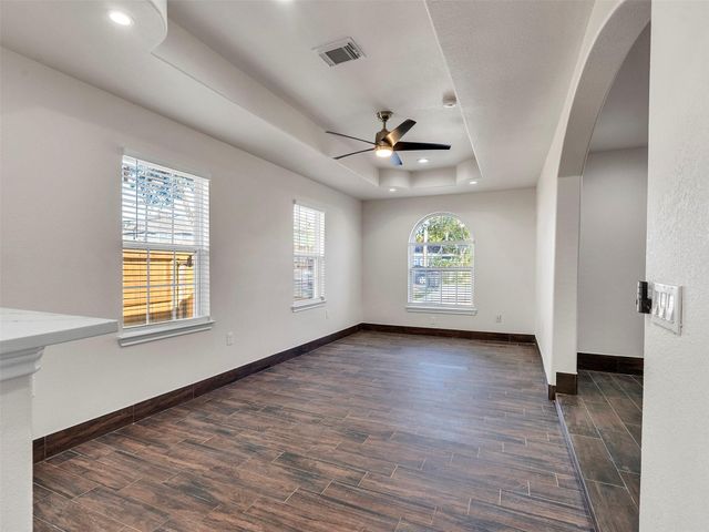 8214 Woodlyn Road, Houston, TX 77028