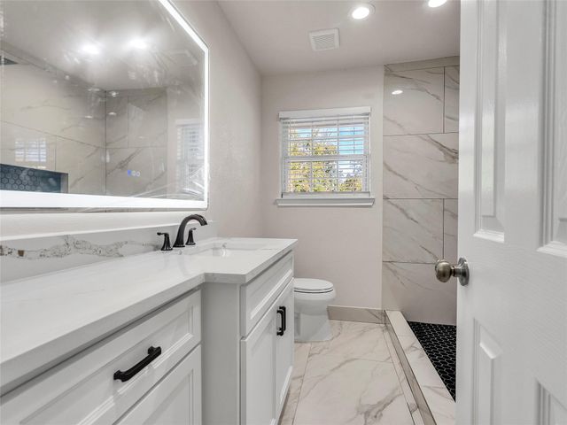 8214 Woodlyn Road, Houston, TX 77028