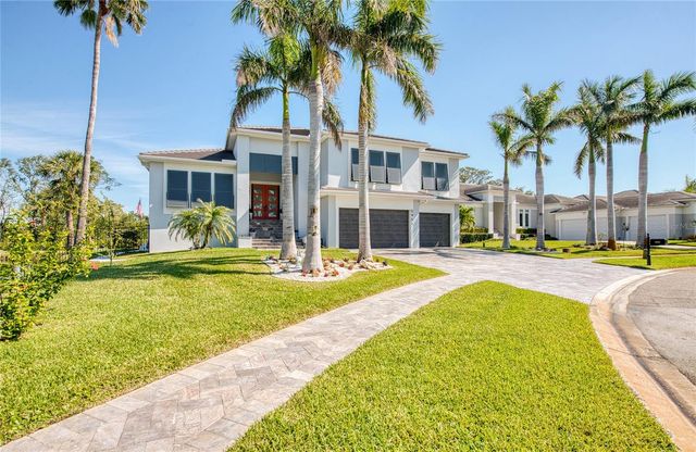 5951 BAY DRIVE, Gulfport, FL 33707