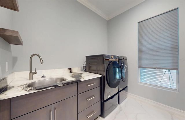 5951 BAY DRIVE, Gulfport, FL 33707