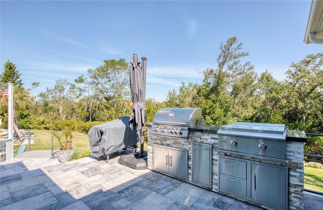 5951 BAY DRIVE, Gulfport, FL 33707