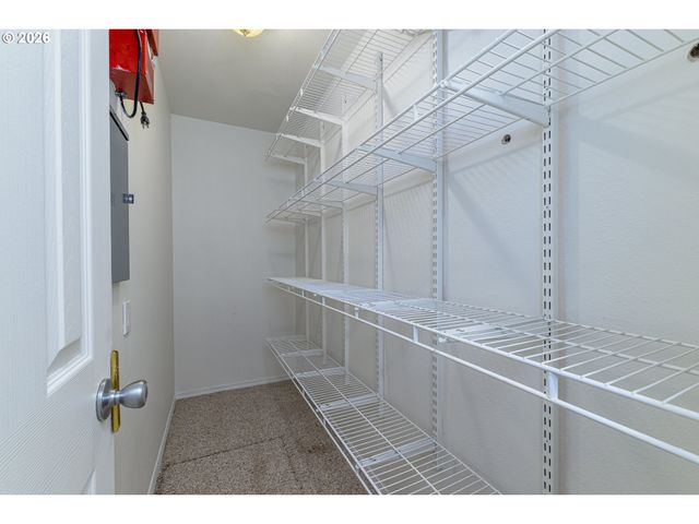 1117 Se 135TH Ave, Portland, OR 97233