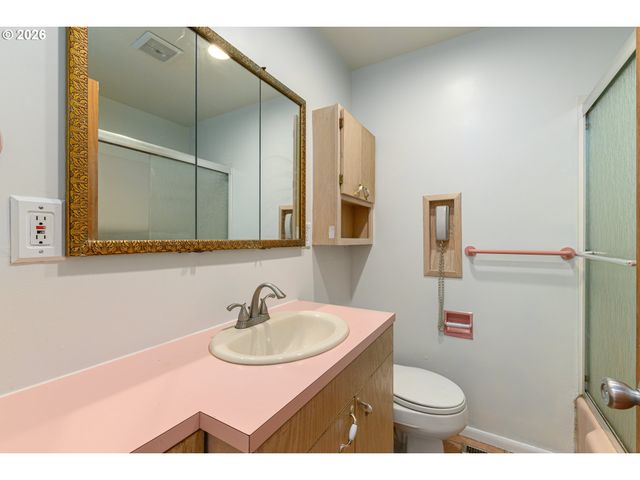 1117 Se 135TH Ave, Portland, OR 97233