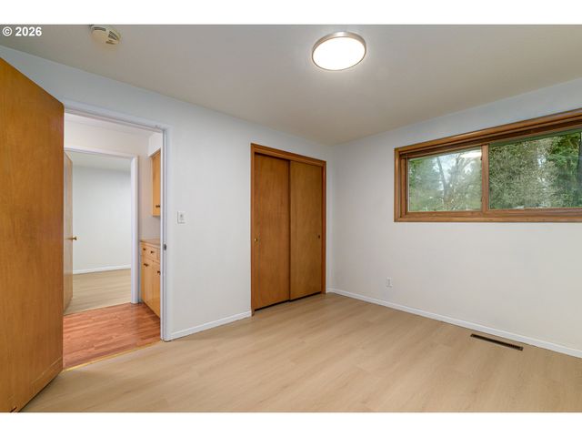 1117 Se 135TH Ave, Portland, OR 97233