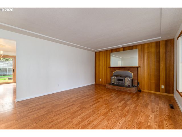 1117 Se 135TH Ave, Portland, OR 97233