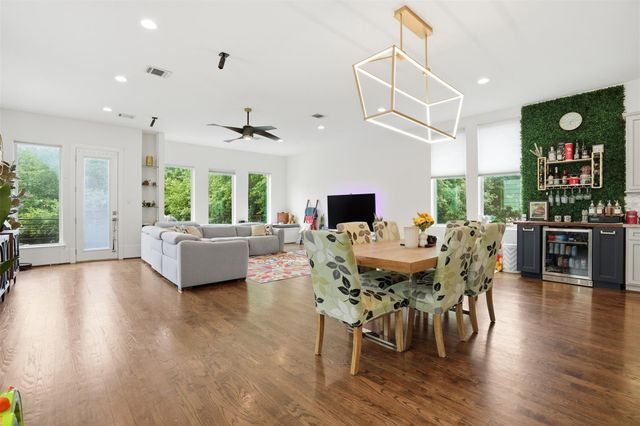 215 Avondale Street, Houston, TX 77006
