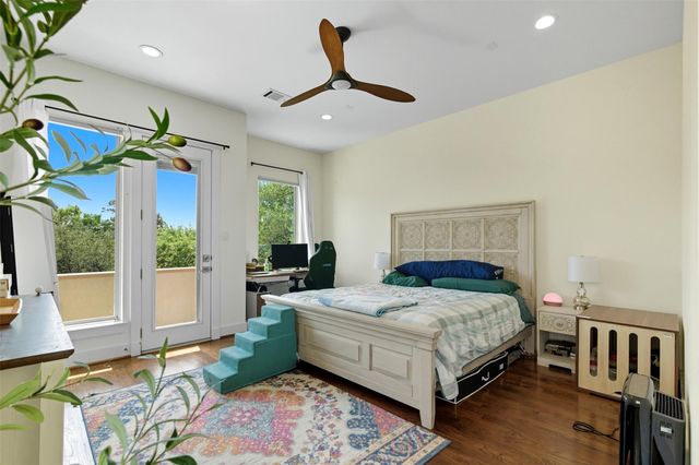 215 Avondale Street, Houston, TX 77006