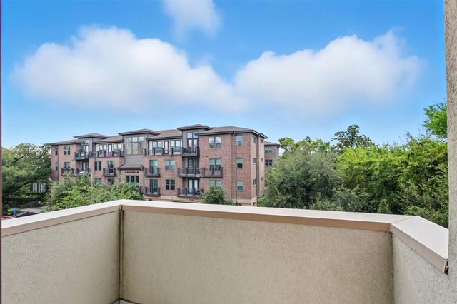 215 Avondale Street, Houston, TX 77006